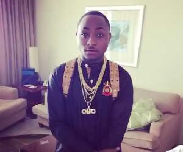 Super Star Davido Replies Fans On His “Hello” Cover